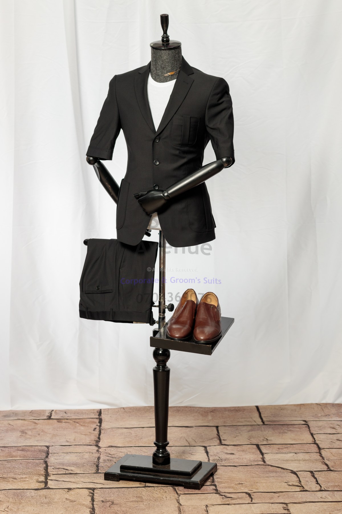 Kaunda Suits for Weddings: The Groom’s Choice in Kampala