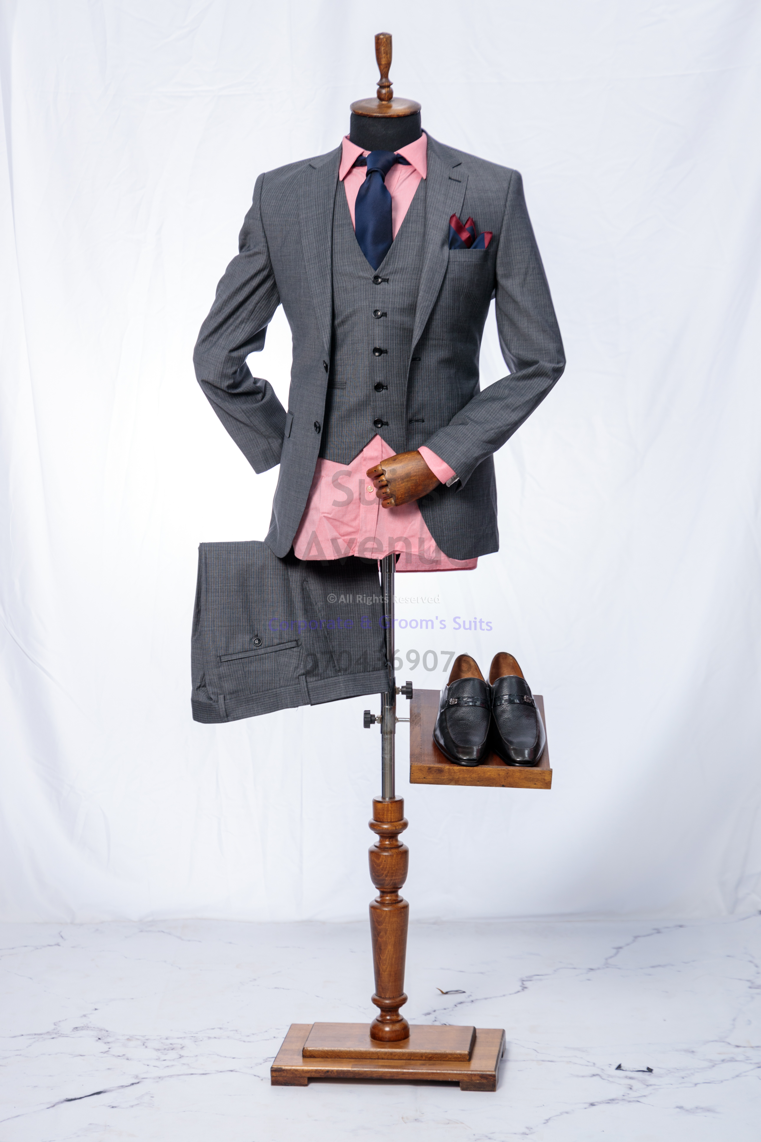 - Why choosing the right suit matters in Kampala’s climate and work culture
- What makes a suit “the best” in Uganda: fit, fabric, structure, and finish
- How to pick wool that works in Kampala: weight, weave, and comfort
- Fit essentials: jacket, trousers, and common sizing mistakes to avoid
- Style choices that stay professional: color, patterns, and when to wear each
- Quick buying checklist and next steps for choosing your wool suit in Kampala — Part 2