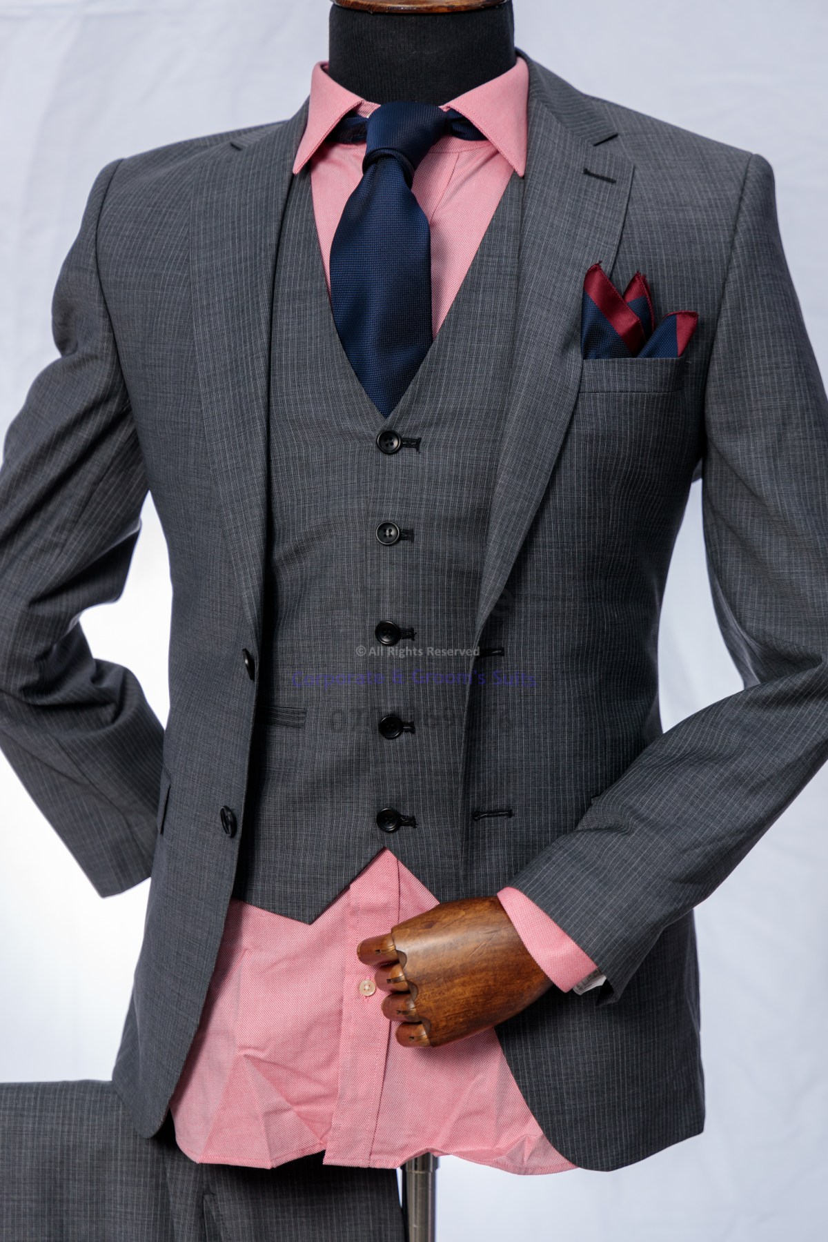 How to Choose Wool Suits for Men in Uganda: Best Fits in Kampala