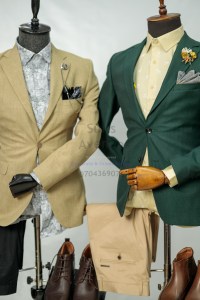How to Choose Smart Casual Blazers in Kampala for Professionals