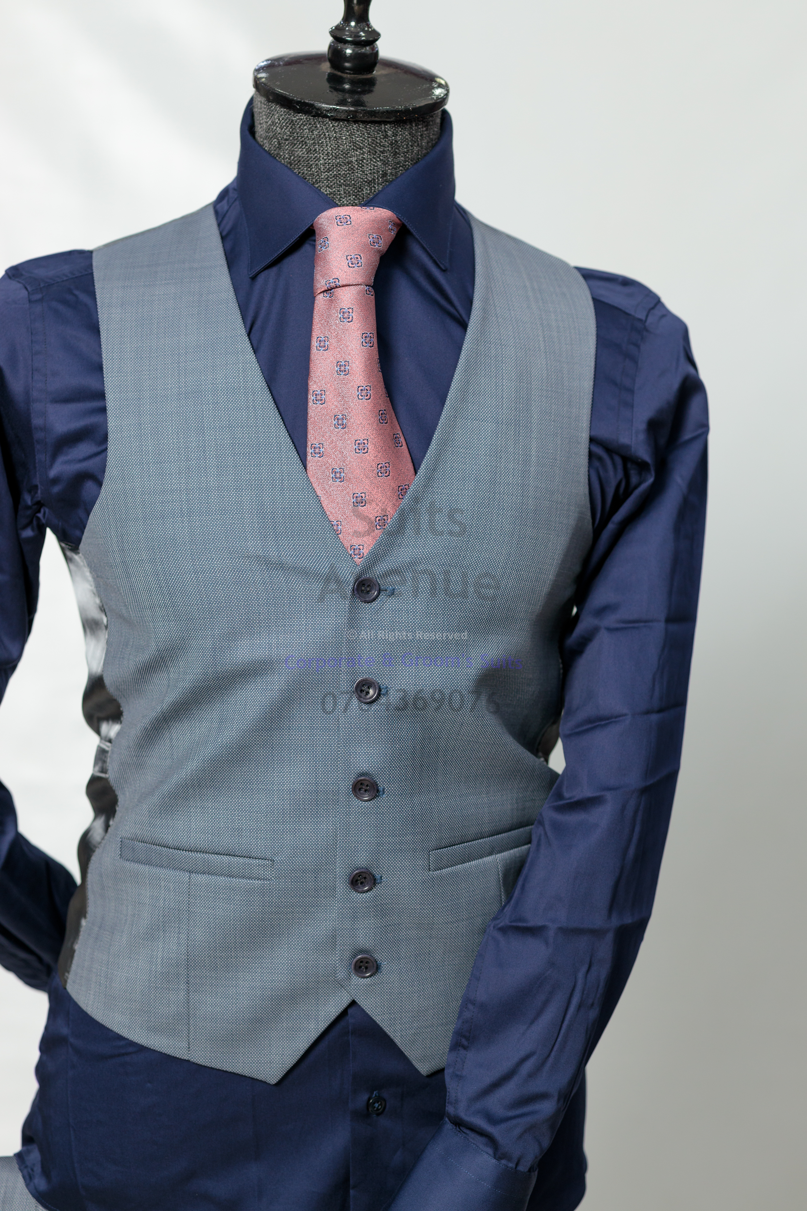 Best Wool Suits for Men in Kampala: How to Choose the Right Fit — Part 1