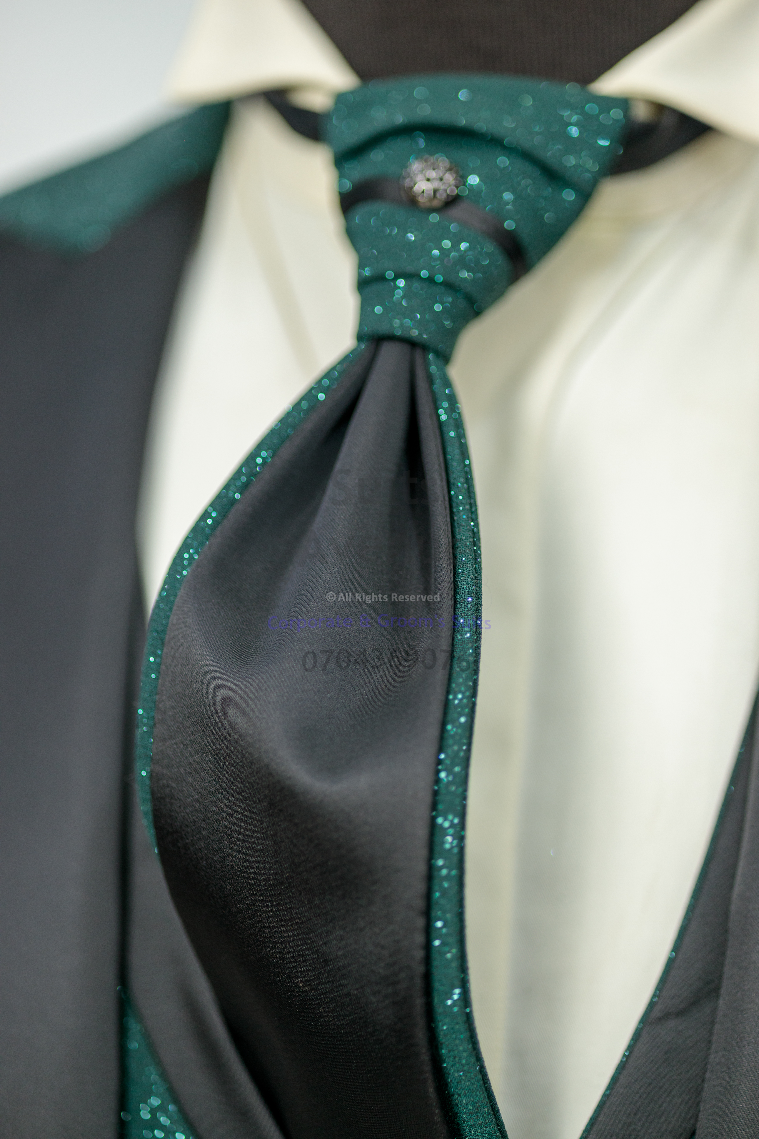 Best Suits for Men for Wedding Suits in Kampala — How to Choose — Part 1