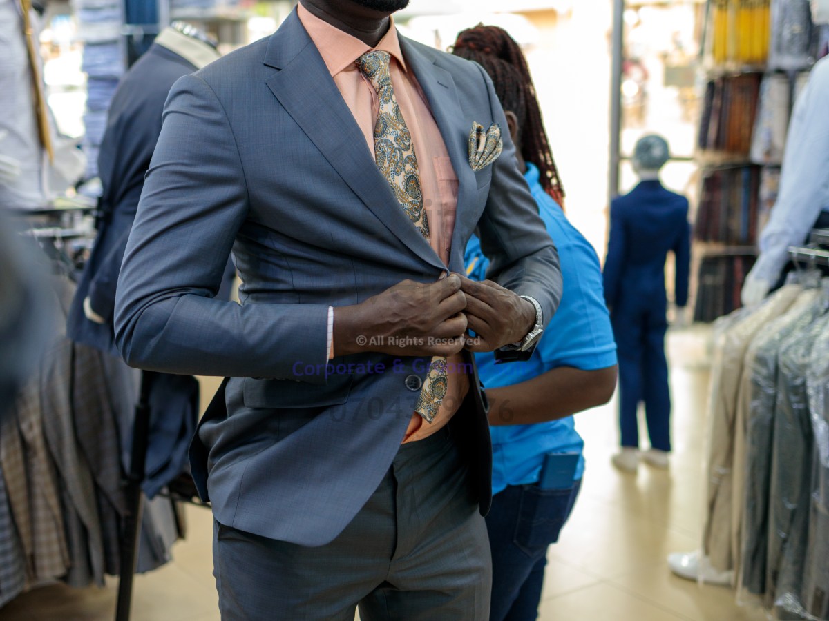 Best Suits for Men in Kampala: How to Choose Wool Suits